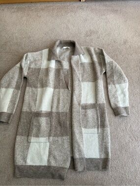 Altar'd State Cream & Taupe Plaid Open-Front Coatigan